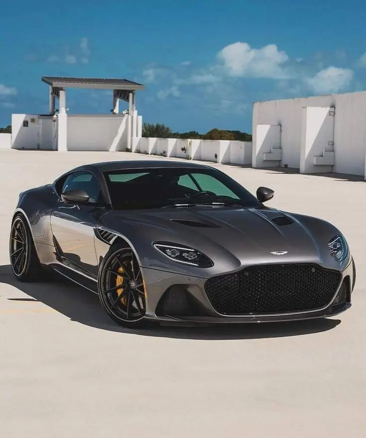 2024 Aston Martin DBS