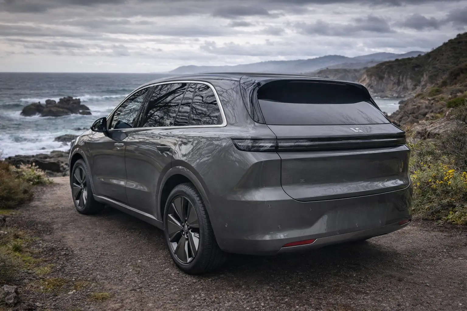 2024 Li L6 rear view