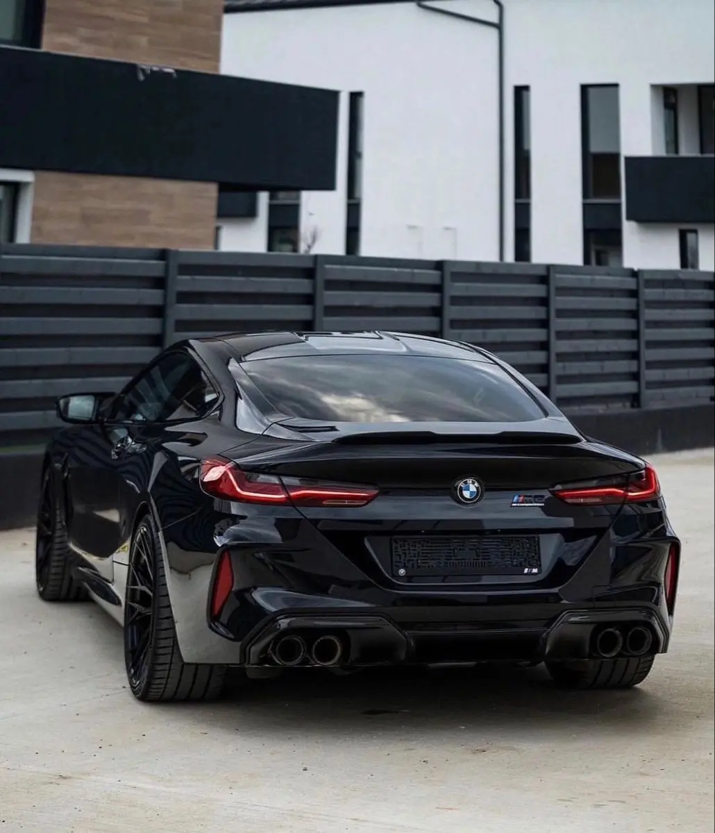 2022 BMW M8 rear view