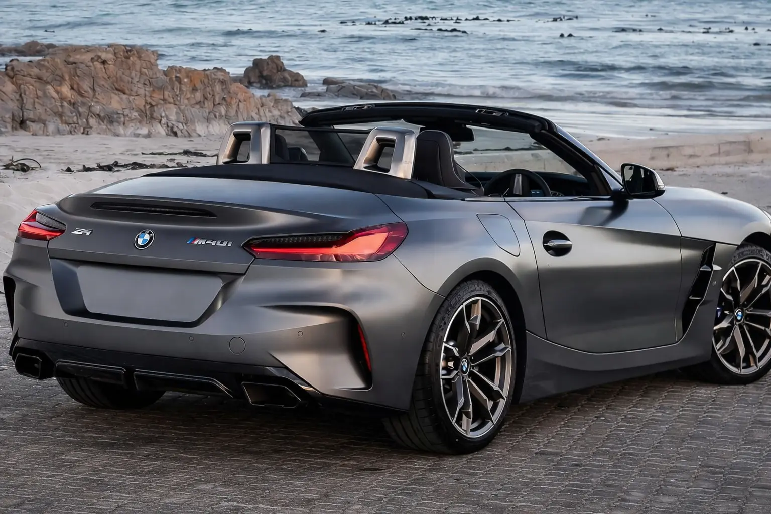 2024 BMW Z4 rear view