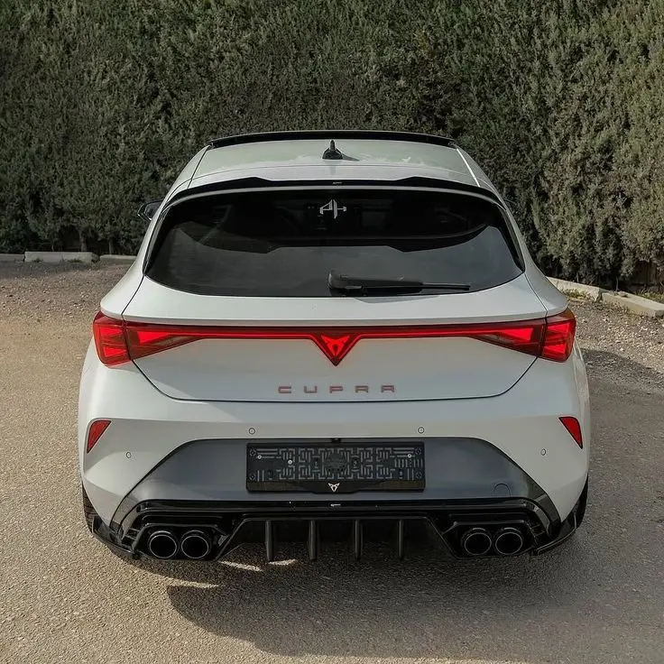 2023 CUPRA Leon rear view