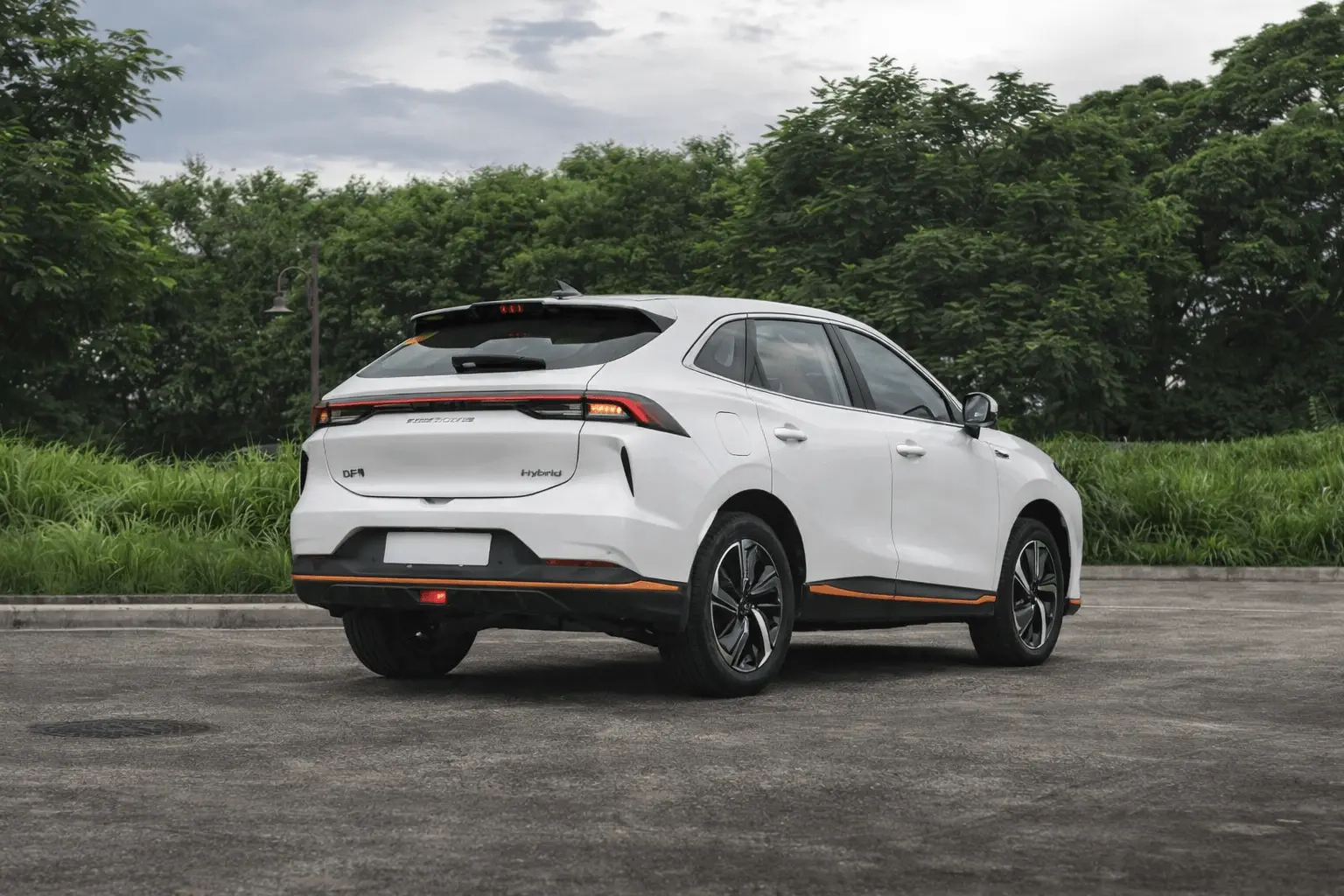 2025 DFSK Forthing 5 rear view