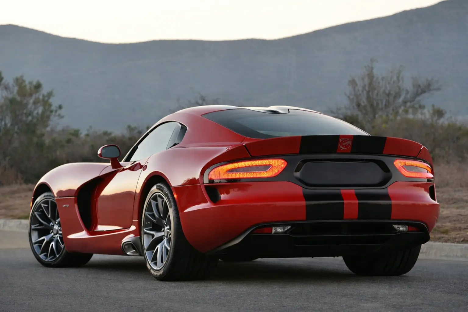 2017 Dodge Viper rear view