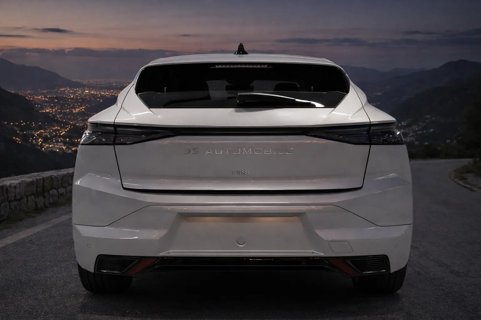 2025 DS Automobiles N°4 rear view