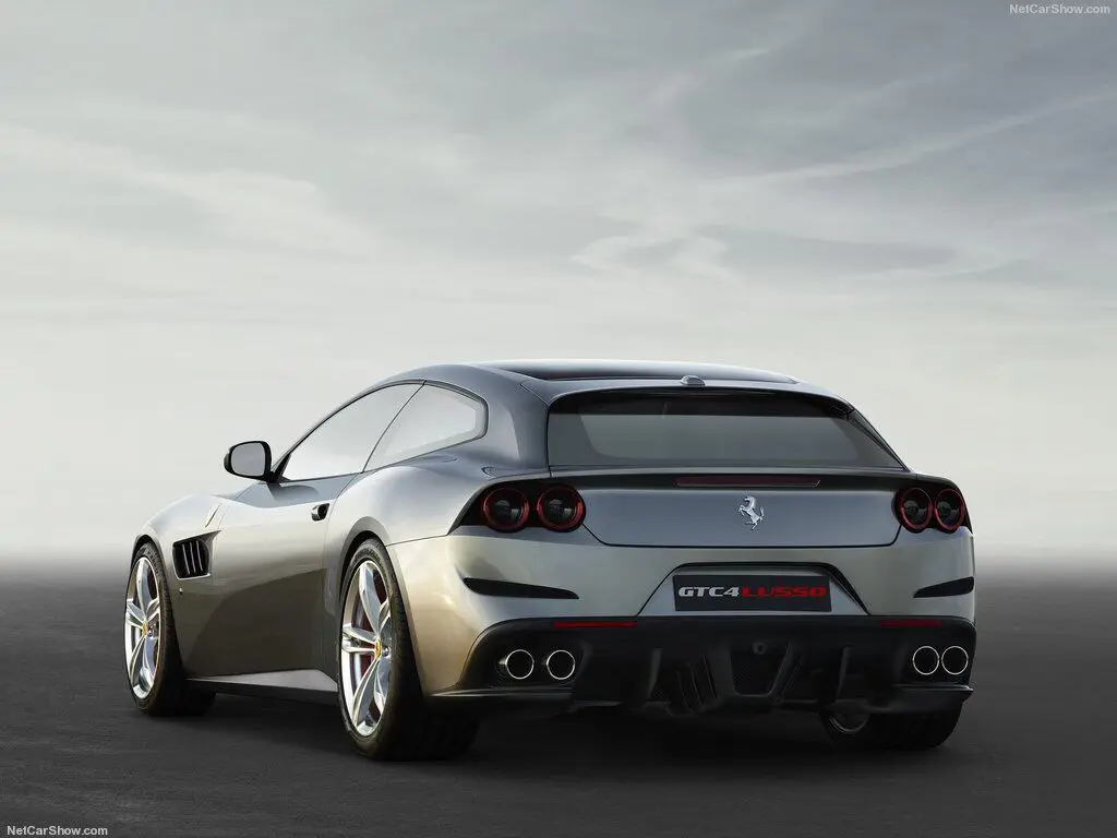 2019 Ferrari GTC4 Lusso rear view