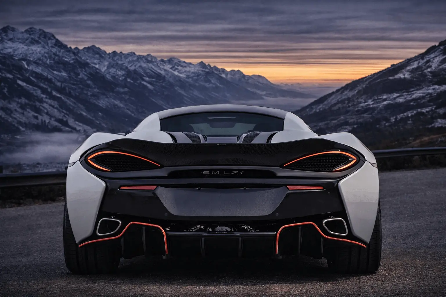 2016 McLaren 570S rear view