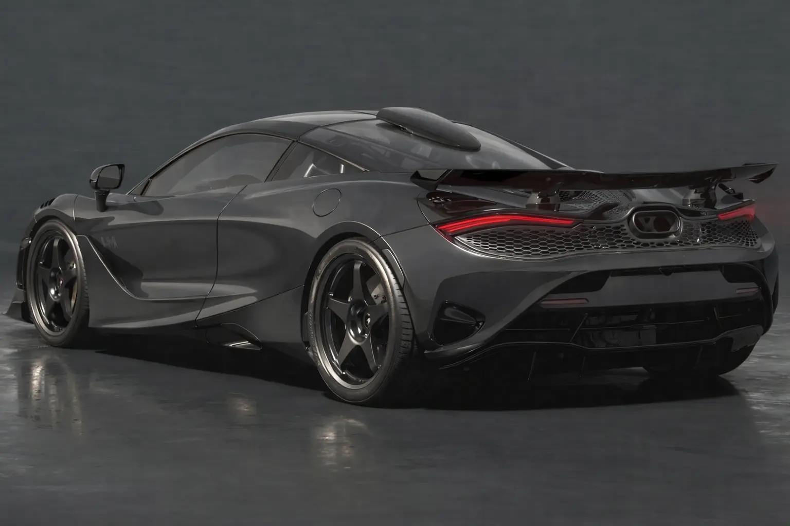 2023 McLaren 750S rear view