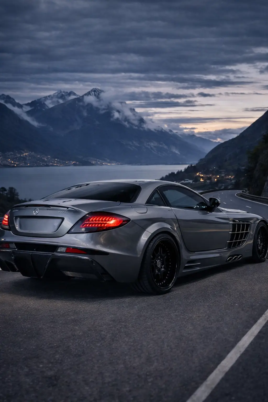 2007 Mercedes-Benz SLR rear view