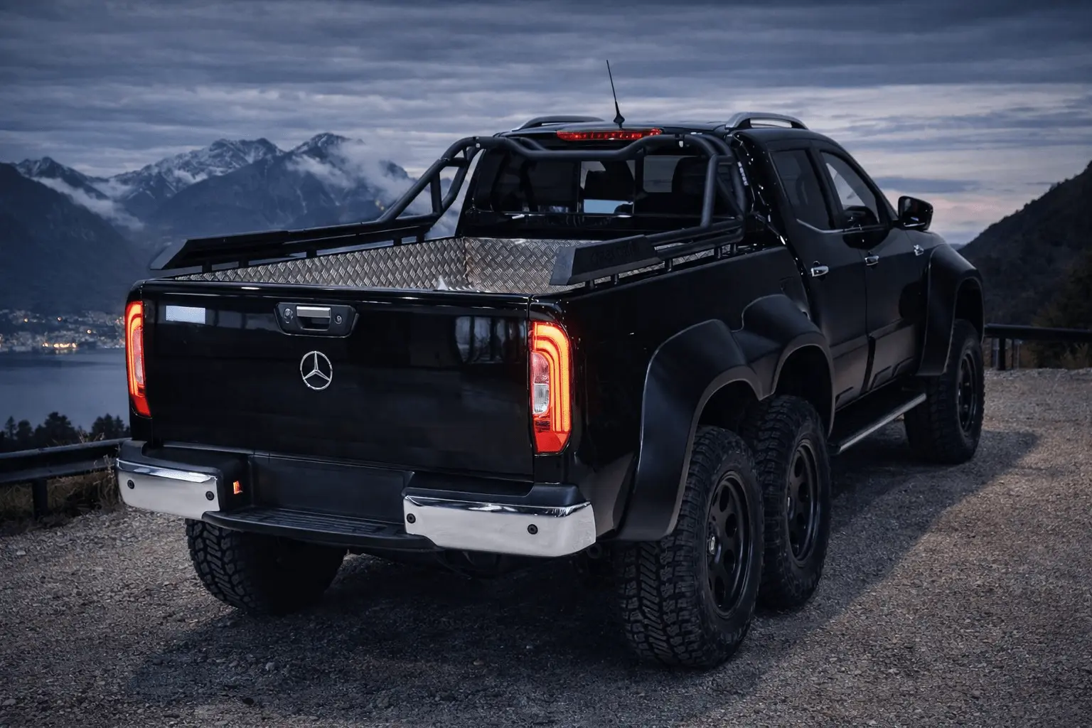 2020 Mercedes-Benz X 350 rear view