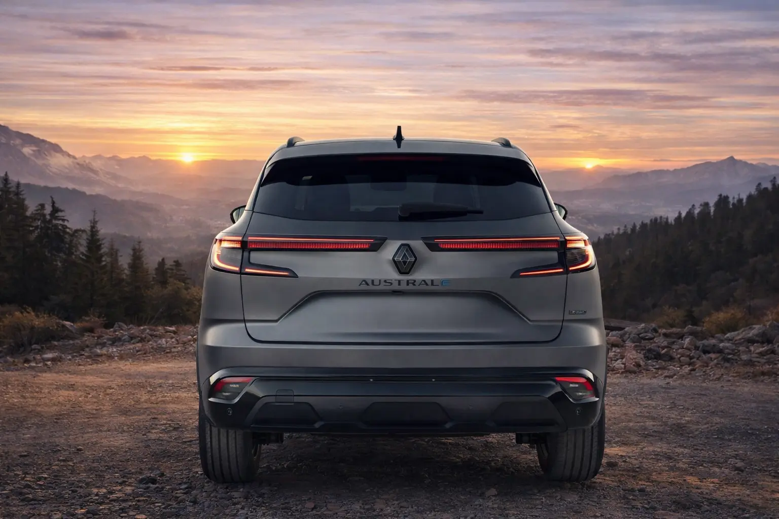 2022 Renault Austral rear view