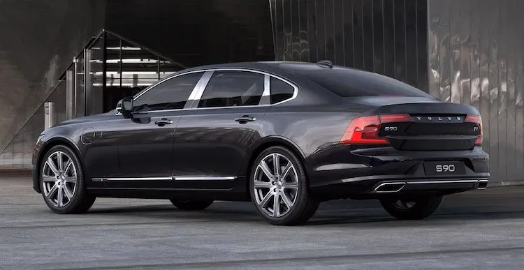 2021 Volvo S90 rear view