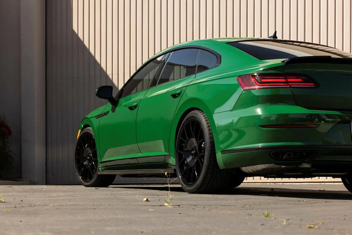 2019 Volkswagen Arteon rear view