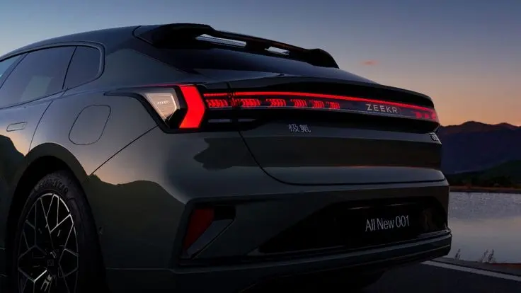 2024 Zeekr 001 rear view